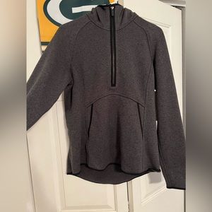 brand new lulu size 10 sweater
